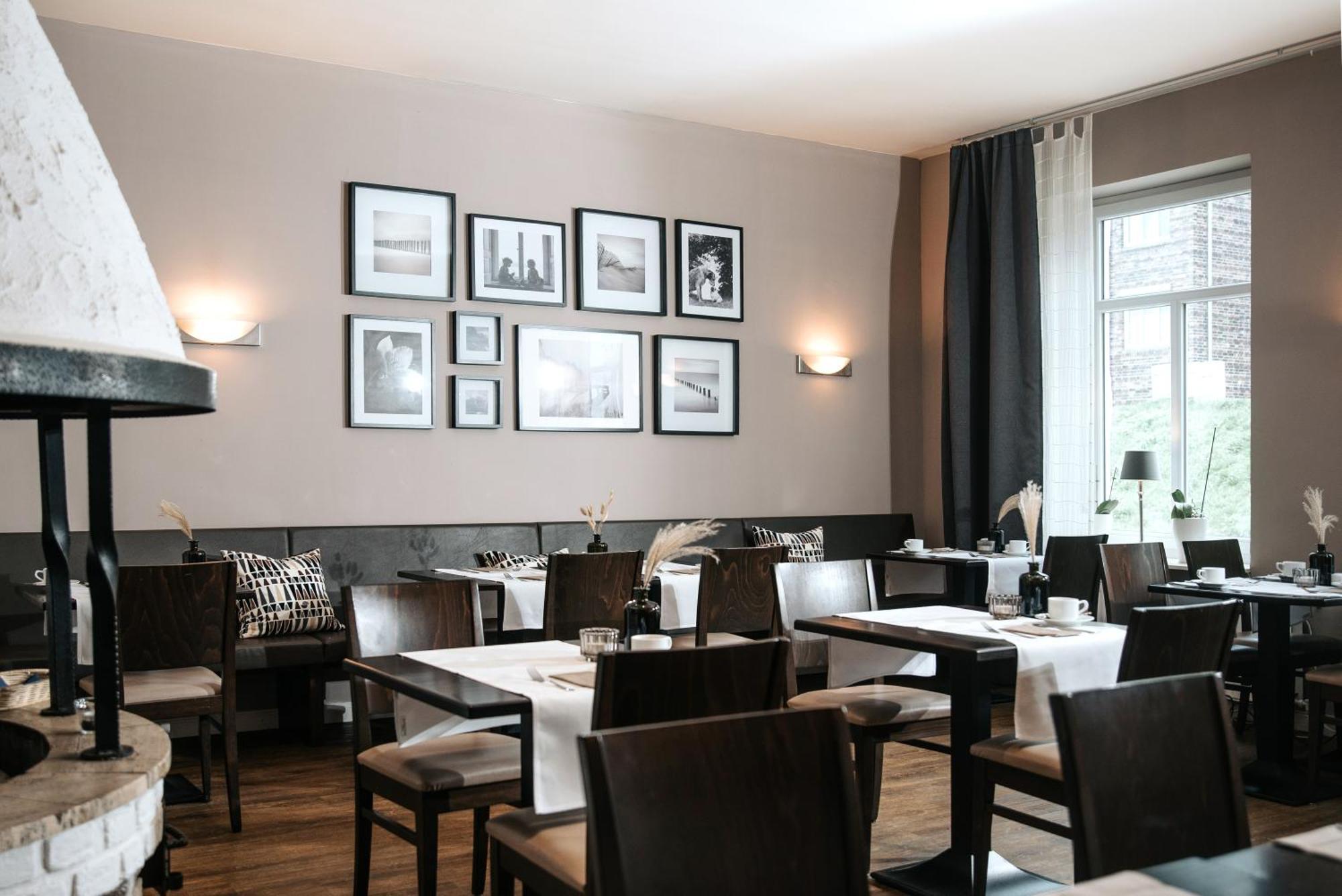 Hotel Kleiner Yachthafen Brunsbuttel Buitenkant foto